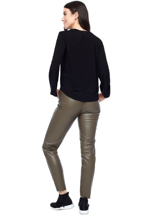 Tyler Madison Sandy Bell Sleeve Top