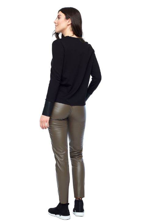 Tyler Madison Tallulah Long Sleeve Solid Top