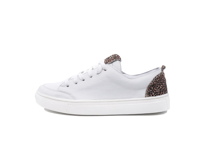 Kaanas Paris Lace-up Sneaker
