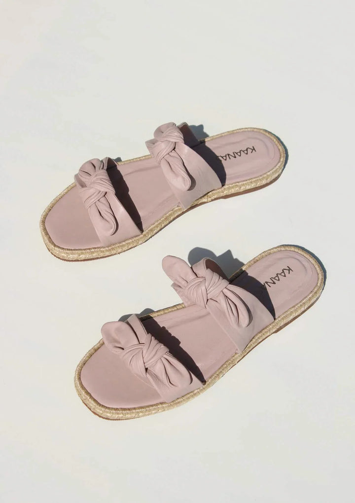 Kaanas Nilai Bow Sandal