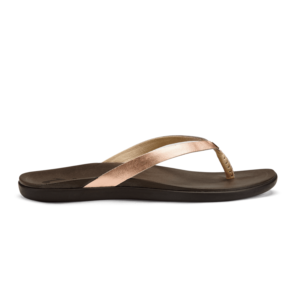 OluKai Women's Ho'Opio Leather Beach Sandals